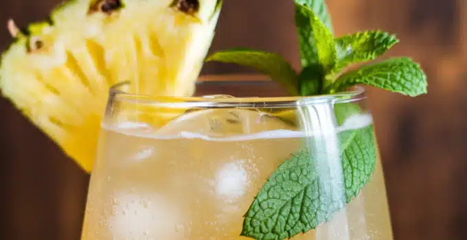 Golden Pineapple Fizz Mocktail